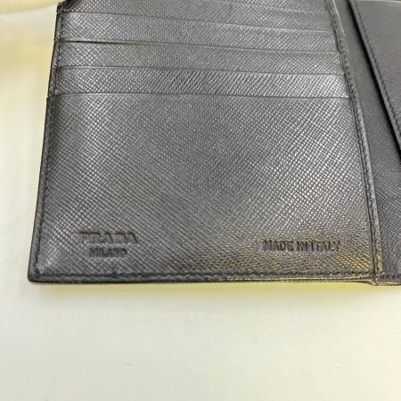  PRADA プラダ 3つ折り財布  ブラック  キズ・ヨゴレ・内側変色
