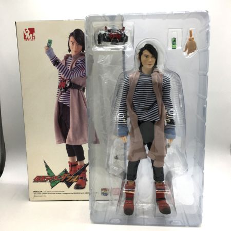  PBM! 仮面ライダーW フィリップ フィギュア ニオイ有