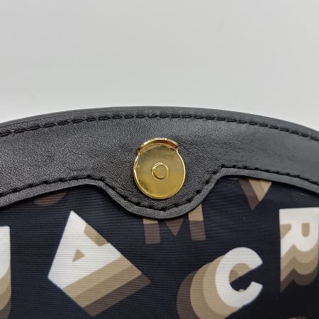  MARC JACOBS マークジェイコブス ショルダーバッグ 斜め掛けバッグ M0016396 ブラック