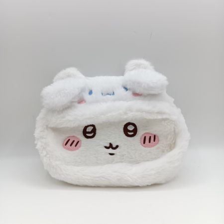   ちいかわ x シナモンロール ポーチ