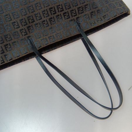  FENDI フェンディ ズッカ  トートバッグ 2241 BH025-029 ブラウン