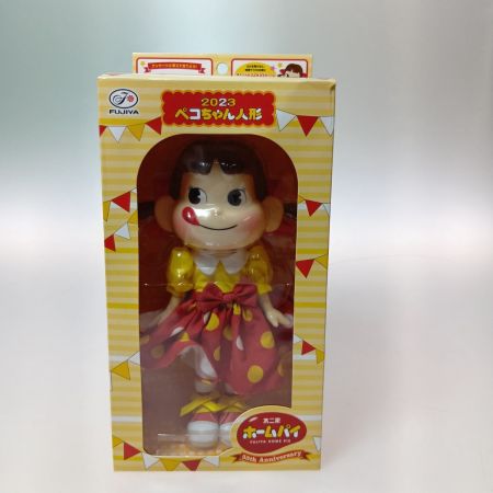   FUJIYA ペコちゃん 人形 2023 ホームパイ 55th
