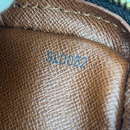  LOUIS VUITTON ルイヴィトン モノグラム ダヌーブ ショルダーバッグ M45266 ブラウン