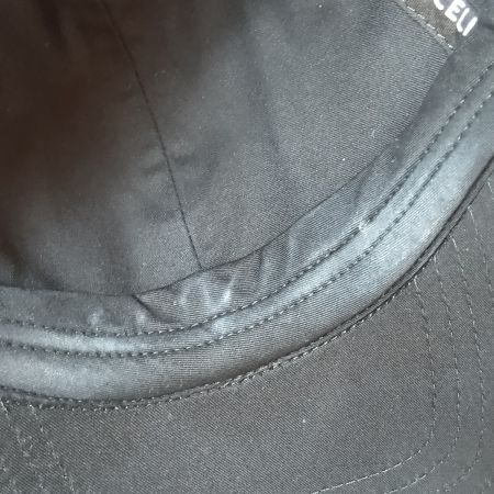  CELINE セリーヌ トリオンフ ベースボールキャップ 2AUT6969P ブラック