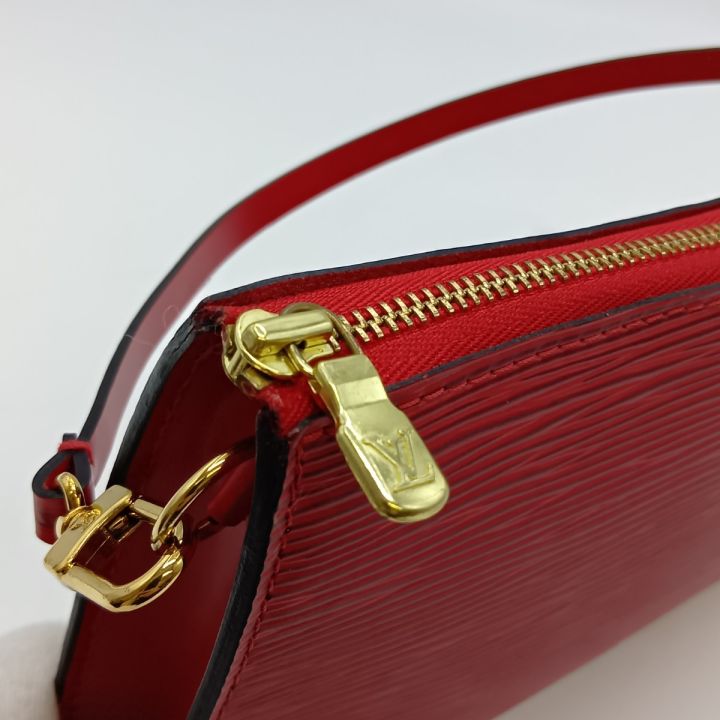 LOUIS VUITTON ルイヴィトン エピ ポシェット・アクセソワール