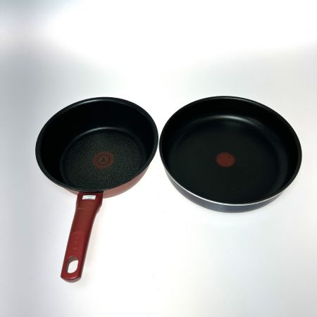 T-fal ティファール フライパン　取っ手1　ガス火対応1　ＩＨ対応2　取っ手付きＩＨ対応1　蓋2　計7点セット キズ・ヨゴレ有