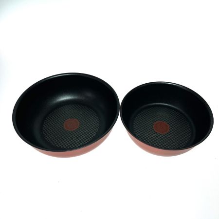  T-fal ティファール フライパン　取っ手1　ガス火対応1　ＩＨ対応2　取っ手付きＩＨ対応1　蓋2　計7点セット キズ・ヨゴレ有