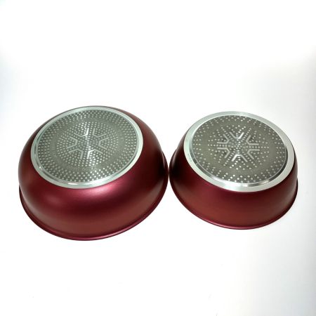  T-fal ティファール フライパン　取っ手1　ガス火対応1　ＩＨ対応2　取っ手付きＩＨ対応1　蓋2　計7点セット キズ・ヨゴレ有