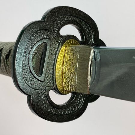   模造刀 鶴丸国長 匠刀房 木爪四方透かし鍔 銀鼡塗り鞘 金具・下緒緩み有 NEU-153