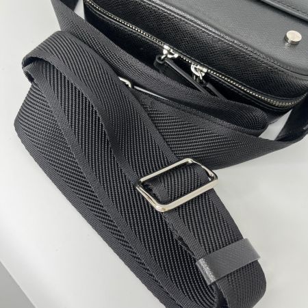  Vivienne Westwood ヴィヴィアン・ウエストウッド ショルダーバッグ 43010038 ブラック