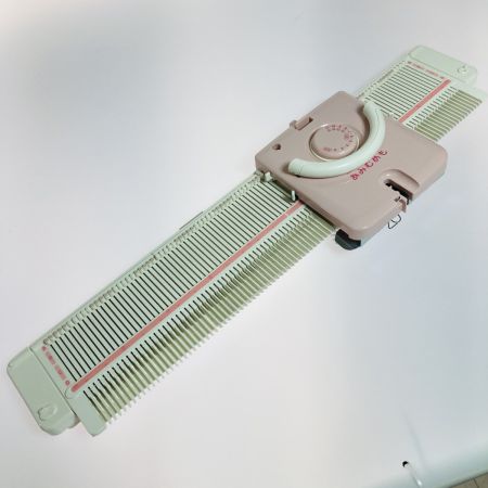   ドレスイン カンタン編み機 あみむめも GK-370 現状品
