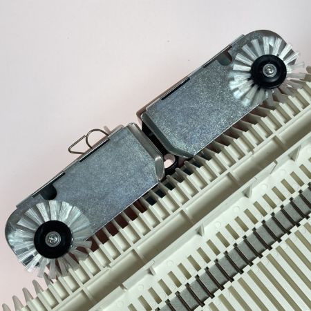   ドレスイン カンタン編み機 あみむめも GK-370 現状品