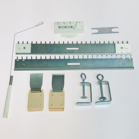   ドレスイン カンタン編み機 あみむめも GK-370 現状品