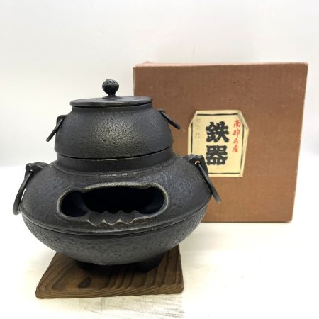   南部鉄器 茶釜型 灰皿  箱ダメージあり