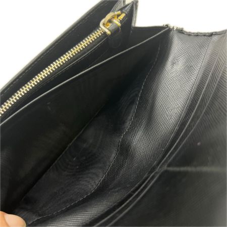 PRADA プラダ  長財布　1MH132　ブラック キズ・ヨゴレ有  1MH132 ブラック