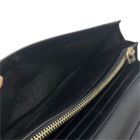 PRADA プラダ  長財布　1MH132　ブラック キズ・ヨゴレ有  1MH132 ブラック