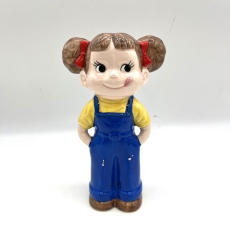   不二家ペコちゃん貯金箱 陶器製 昭和レトロ 青いオーバーオール