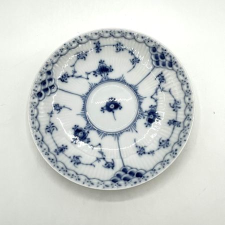  ROYAL COPENHAGEN ロイヤル・コペンハーゲン ブルーフルーテッド　ハーフレース　ティーカップ＆ソーサー