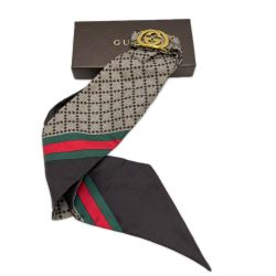 ◎◎ GUCCI グッチ シルク　チャームスカーフ　箱付き Bランク