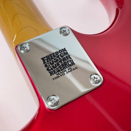  FENDER フェンダ Squier Stratocaster ストラトキャスター エレキギター バックパネル欠品 動作未確認 ジャンク