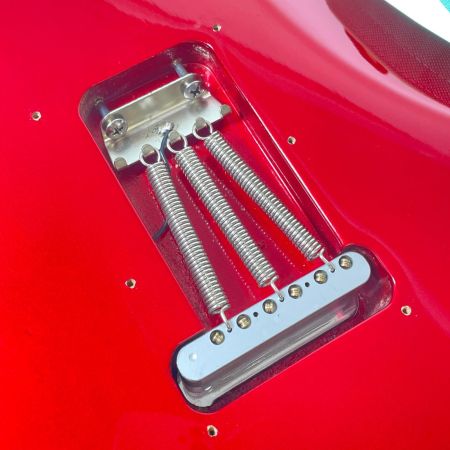  FENDER フェンダ Squier Stratocaster ストラトキャスター エレキギター バックパネル欠品 動作未確認 ジャンク