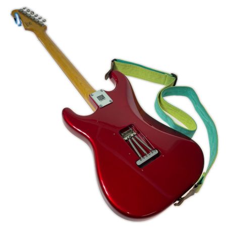  FENDER フェンダ Squier Stratocaster ストラトキャスター エレキギター バックパネル欠品 動作未確認 ジャンク