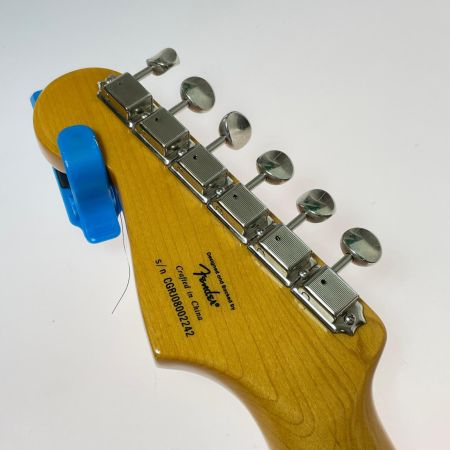  FENDER フェンダ Squier Stratocaster ストラトキャスター エレキギター バックパネル欠品 動作未確認 ジャンク