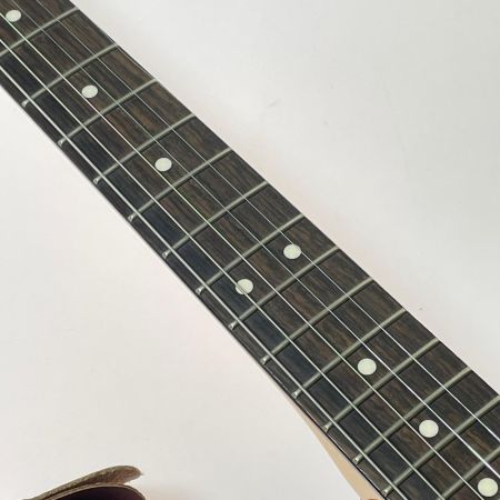  FENDER フェンダ Squier Stratocaster ストラトキャスター エレキギター バックパネル欠品 動作未確認 ジャンク
