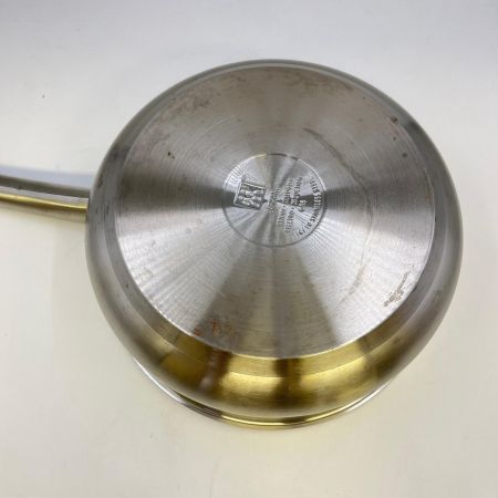   ZWILLING Moment　 深型フライパン 24cm 蓋付き 箱付き