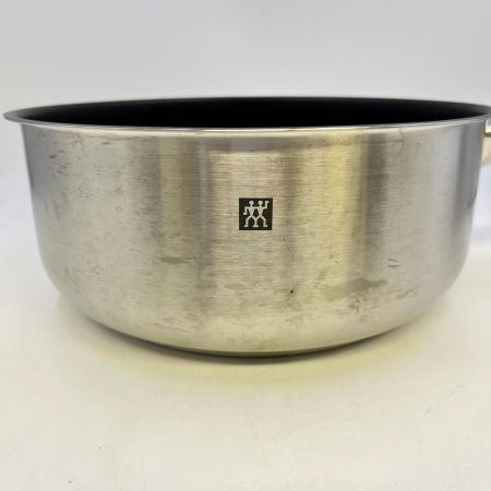   ZWILLING Moment　 深型フライパン 24cm 蓋付き 箱付き