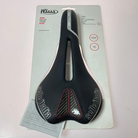  Selle Italia SLR KIT CARBONIO FLOW ロードバイク用サドル 135g