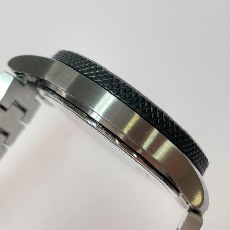  GUCCI グッチ G-TIMELESS ダイバー メンズ クォーツ 腕時計 ベゼル割れ有 現状渡し 126.2