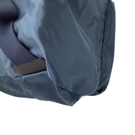  Felisi フェリージ リュック ネイビー