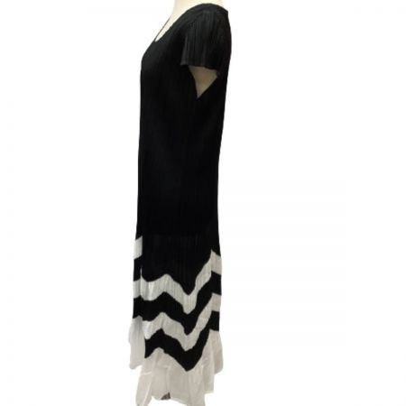  ISSEY MIYAKE イッセイミヤケ PLATS PLEASE レディース ワンピース SIZE 3 PP01-JH707 ブラック