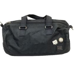 ♪♪ PORTER×PEANUTS ポーター×ピーナッツ スヌーピー ミニボストンバッグ ピンバッチ付き コミック柄 ブラック Bランク