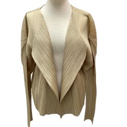 ♪♪ ISSEY MIYAKE イッセイミヤケ PLEATS PLEASE レディース カーディガン 変形 SIZE 3  ベージュ Bランク