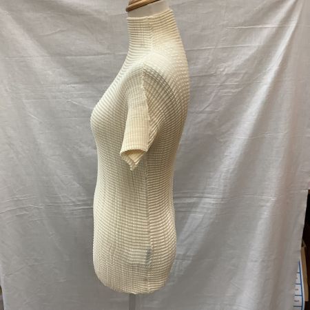  ISSEY MIYAKE イッセイミヤケ レディース ワッフル プリーツ カットソー SIZE M アイボリー