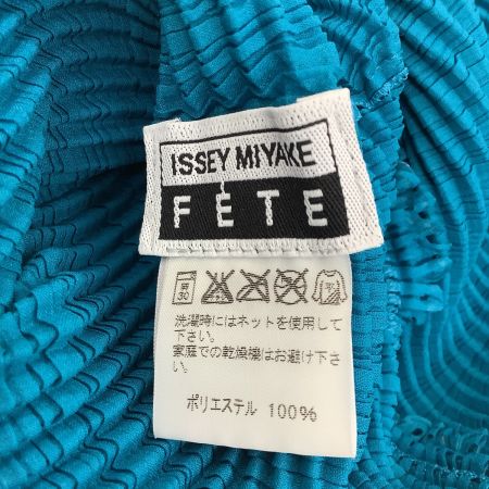  ISSEY MIYAKE イッセイミヤケ レディース カットソー裾シルバー  SIZE 2 IF52FJ29102 ブルー