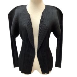 ♪♪ ISSEY MIYAKE イッセイミヤケ PLEATS PLEASE カーディガン SIZE 3 PP55-J0101 ブラック Bランク