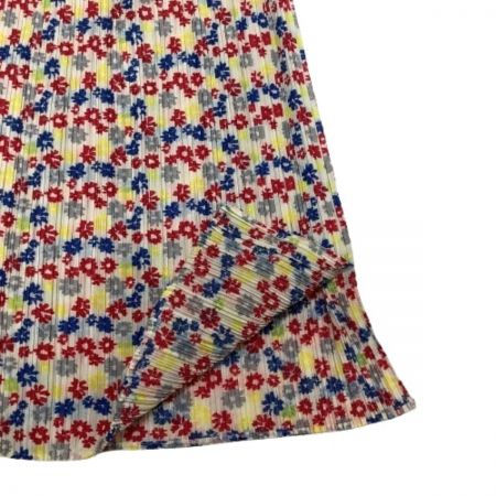  ISSEY MIYAKE イッセイミヤケ PLEATS PLEASE スカート 花柄 総柄 スリッド  PP22-JG878 ホワイト