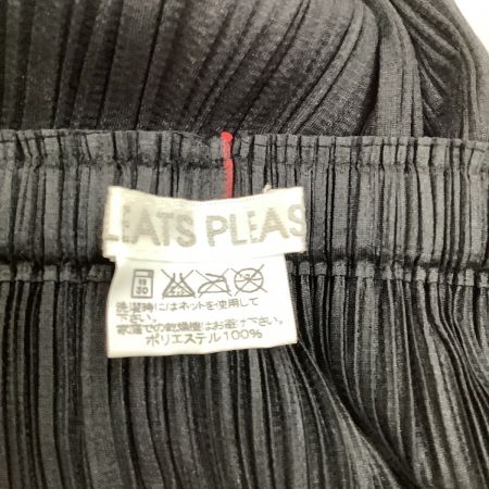  ISSEY MIYAKE イッセイミヤケ PLATS PLEASE スカート 赤パイピング PP31-JG622 ブラック