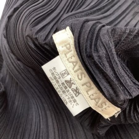 中古】 ISSEY MIYAKE イッセイミヤケ PLEATS PLEASE ノースリーブ