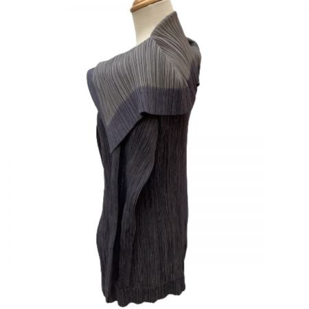  ISSEY MIYAKE イッセイミヤケ PLATS PLEASE ジャケット 変形 SIZE 3 PP63-JD465 ネイビー