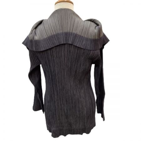  ISSEY MIYAKE イッセイミヤケ PLATS PLEASE ジャケット 変形 SIZE 3 PP63-JD465 ネイビー