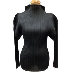 ♪♪ ISSEY MIYAKE イッセイミヤケ PLEATS PLEASE カットソー SIZE 3 PP05-JK005 ブラック Bランク