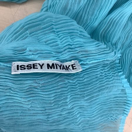 ISSEY MIYAKE イッセイミヤケ 波プリーツ シフォン  スカイブルー