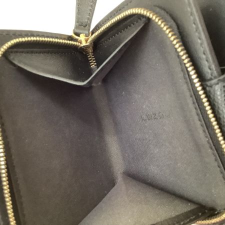 FENDI フェンディ ２つ折り財布 ズッカ柄 コンチネンタル ブラウン