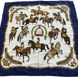 ♪♪ HERMES エルメス スカーフ シルク100％ ホワイト×ブルー Bランク