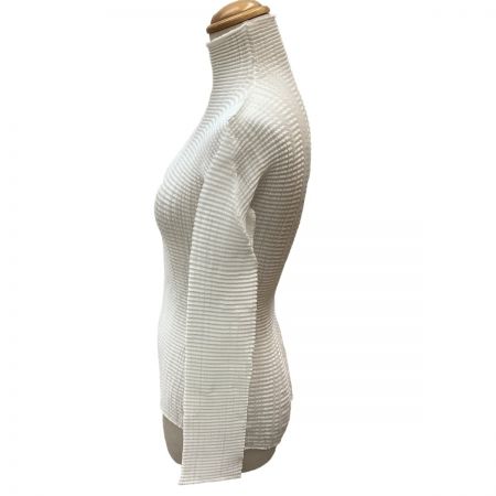  ISSEY MIYAKE イッセイミヤケ ワッフルプリーツ カットソー SIZE 2 IM04FT506 ホワイト