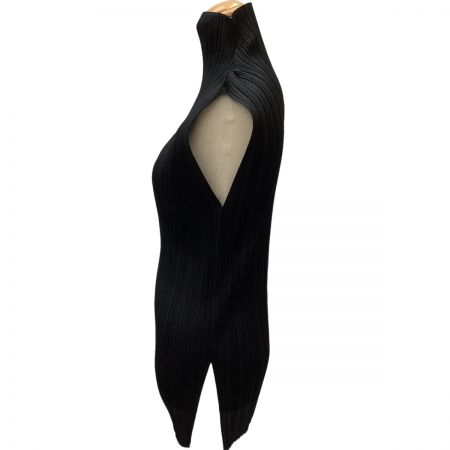  ISSEY MIYAKE イッセイミヤケ PLEATS PLEASE ノースリーブカットソー  PP64-JK603 ブラック